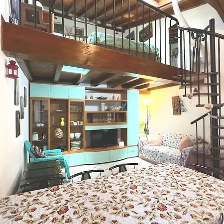 Apartment Family&group Attic Late Check-in Free Luggage