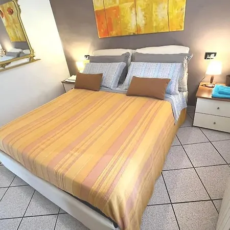 Apartment Family&group Attic Late Check-in Free Luggage *