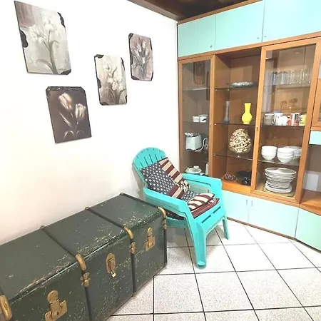 Family&group Attic Late Check-in Free Luggage Apartment *