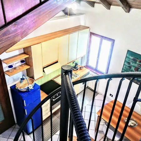 Apartment Family&group Attic Late Check-in Free Luggage