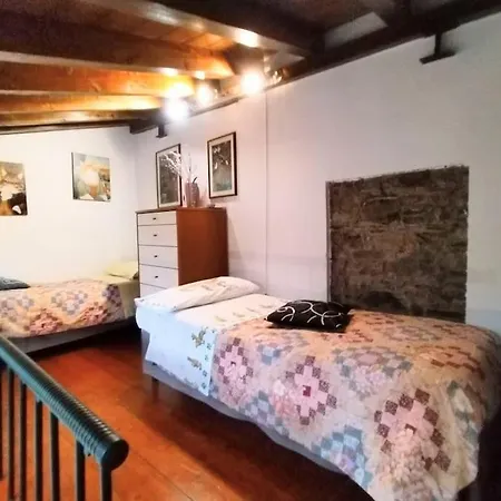 Family&group Attic Late Check-in Free Luggage Apartment *